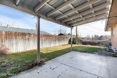 5-web-or-mls-Nelson_240304_AlpineWay_Yak