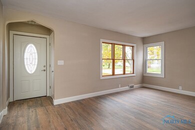 220 Maple St, Woodville, OH 43469 - photo 6