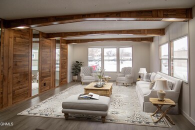 IMG_4962-HDR_staged