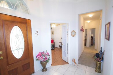 828 Abbots Ln, Denton, TX 76205 - photo 6