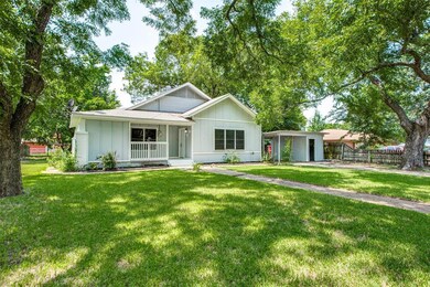 202 Grayson St, Pottsboro, TX 75076 - photo 2