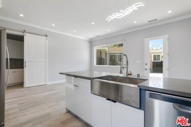 21037 Costanso St, Los Angeles, CA 91364 - photo 6