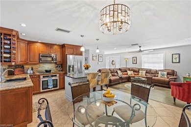 2569 Outrigger Ln, Naples, FL 34104 - photo 4