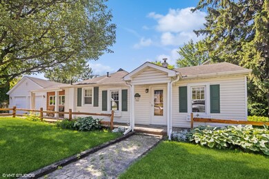 524 W 3rd St, Elmhurst, IL 60126 - photo 2