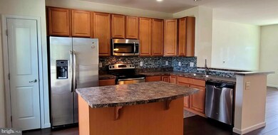 2102 E Oak Rd unit H6, Vineland, NJ 08361 - photo 5