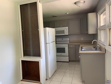 1529 SW 24th St, Topeka, KS 66611 - photo 7