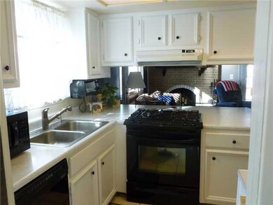 10481 Seawood Dr, El Paso, TX 79925 - photo 6