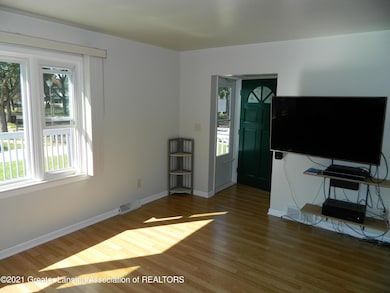 201 Warrington St, Lansing, MI 48911 - photo 6