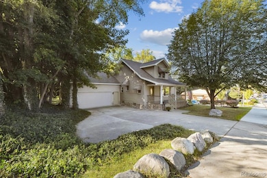 624 E Main St, Brighton, MI 48116 - photo 3