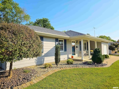 1782 Frazier Ave, Centralia, IL 62801 - photo 2