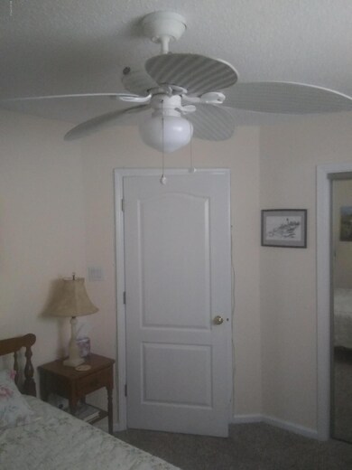 07  Bedroom