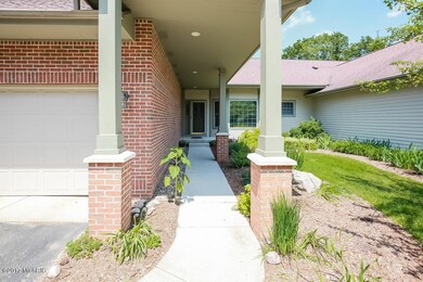 2109 Lamberton Creek Ln NE unit 16, Grand Rapids, MI 49505 - photo 3