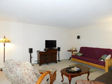 55 Bayberry Ln, South Burlington, VT 05403 - photo 3