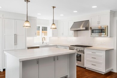 9 Thornhill Rd, Riverside, CT 06878 - photo 4