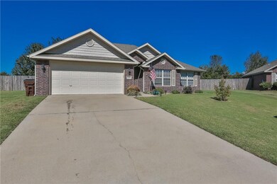 3248 Kings Dr, Bethel Heights, AR 72764 - photo 3