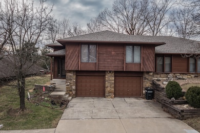 2913 Bluegrass Ct Columbia MO-print-042-