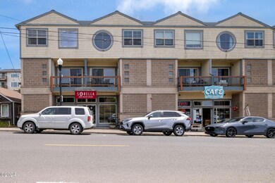 526 NW Coast St Apt G (43)