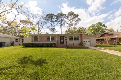 544 Matterhorn Rd, Jacksonville, FL 32216 - photo 2