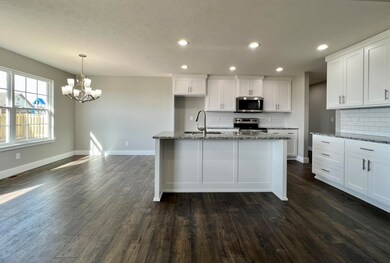 1798 E Chickamauga Dr, Republic, MO 65738 - photo 2