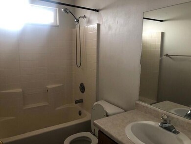bathroom-2 bedroom