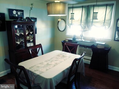 4310 Chippendale St, Philadelphia, PA 19136 - photo 6