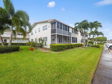 172 Camden H unit H, West Palm Beach, FL 33417 - photo 2