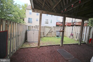 16940 Point Pleasant Ln, Dumfries, VA 22026 - photo 3