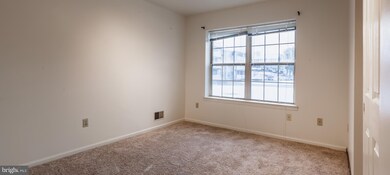 506 Waters Edge Dr unit 506, Newark, DE 19702 - photo 5