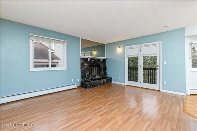 06-Living Room-DW-3177