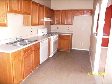 14340 Desierto Bueno Ave, El Paso, TX 79928 - photo 3