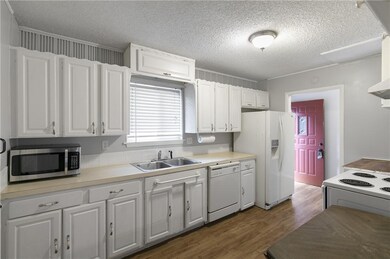 Kitchen Comes With Matching Fridge