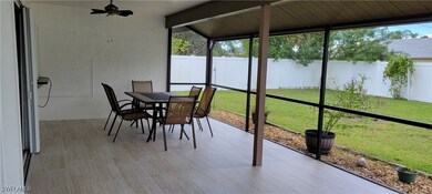 Fully screened large lanai overlooking fully fence