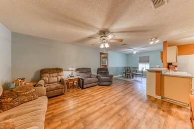 1420 W Ball St, Weatherford, TX 76086 - photo 5