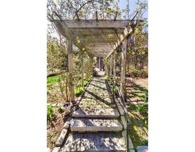 83 Court St, Newton, MA 02458 - photo 5