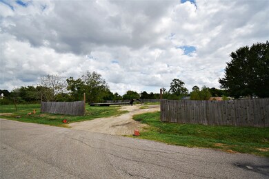 1505 Klauke St, Rosenberg, TX 77471 - photo 2