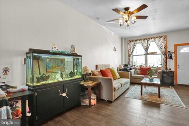 1113 Franklin St, Reading, PA 19602 - photo 2