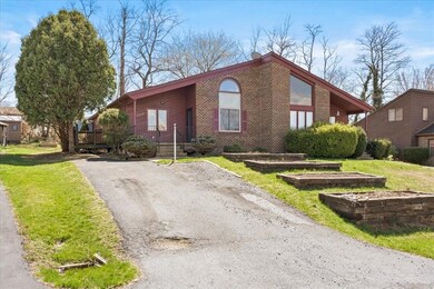 2062 Rosedale Ct, Harrisonburg, VA 22801 - photo 2