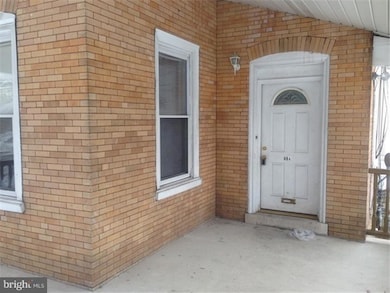 96 Mckinley Ave unit 1ST FL, Lansdowne, PA 19050 - photo 4