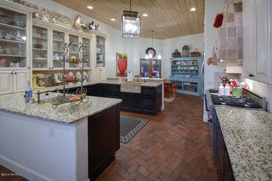 Gourmet Kitchen