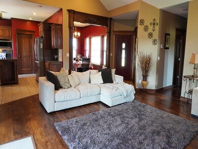 407 Dana Ln, McLoud, OK 74851 - photo 5