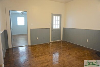 542 E Huntingdon St, Savannah, GA 31401 - photo 5