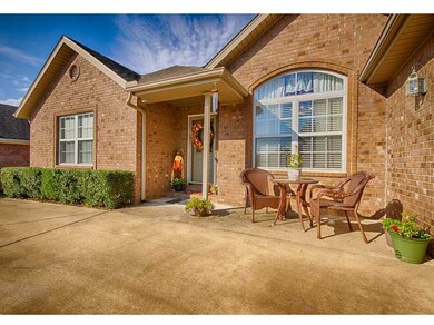 508 SW Duke Ave, Bentonville, AR 72712 - photo 2