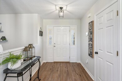 5-web-or-mls-2672 Paddock Cir-01