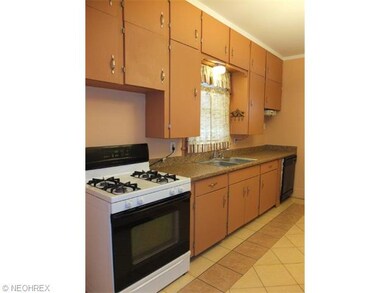 Fully applianced, eat in kitchen.