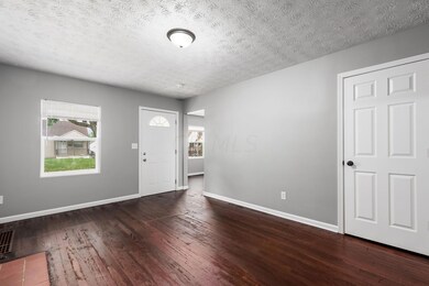 006_fe_W 1292 Loretta Ave-007