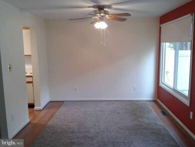 48 Dendron Ct, Parkville, MD 21234 - photo 5