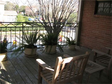 1801 Cortlandt St unit 2, Houston, TX 77008 - photo 4