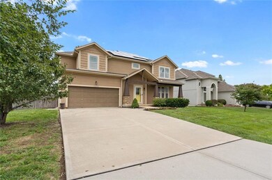 10204 Theden Cir, Lenexa, KS 66220 - photo 3