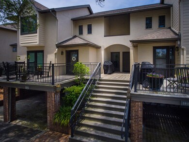 1919 March Oak Ln_Brett Martin Photograp