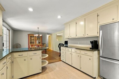 53 Mayhew Rd, Attleboro, MA 02703 - photo 3